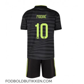 Real Madrid Luka Modric #10 Tredjetrøje Børn 2022-23 Kortærmet (+ Korte bukser)